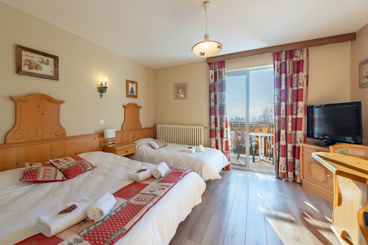 Hotel Le Bois Joli - Triple Room