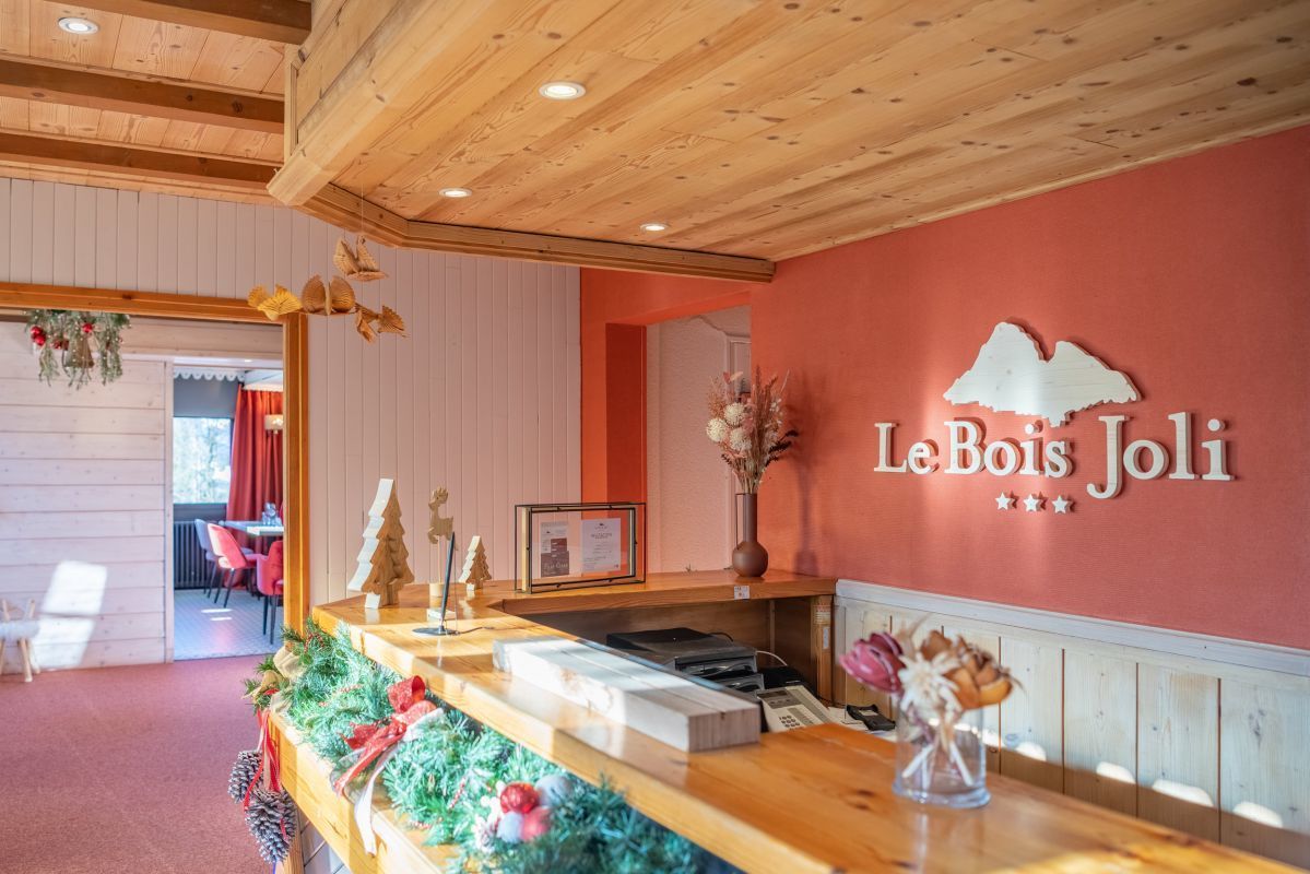 Hôtel Le Bois Joli - Accueil